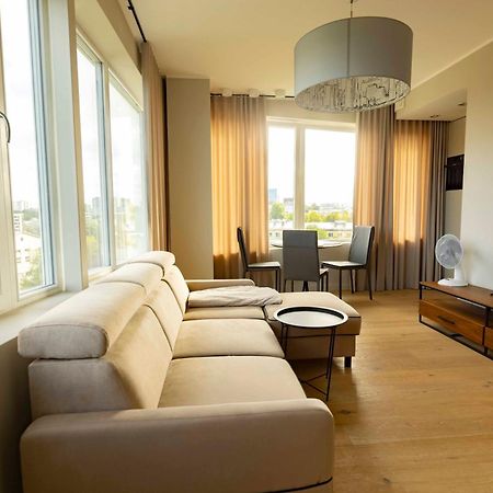 Beautiful Apartment Next To The Kalev Stadium Таллин Экстерьер фото